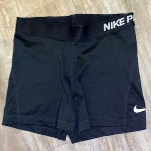 Nike Pro Women’s Spandex 3” inseam (medium)
